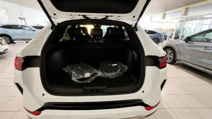 BYD Seal U 2026, foto 13