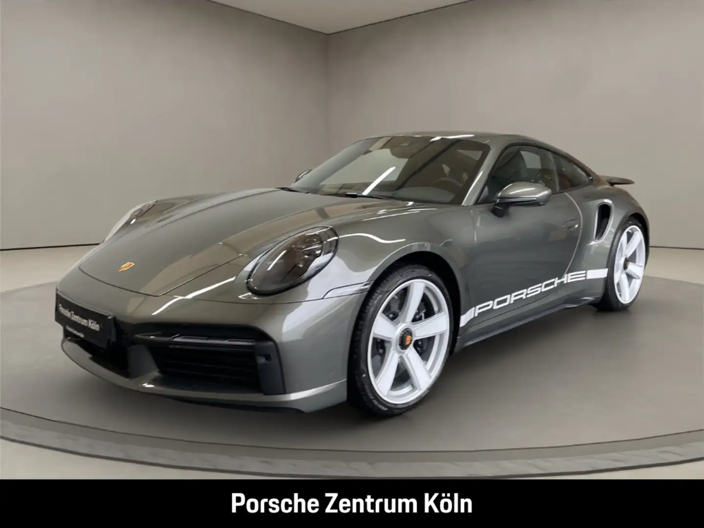 Porsche 992 911 Turbo 50 Jahre Burmester Liftsystem-VA Groen - 1