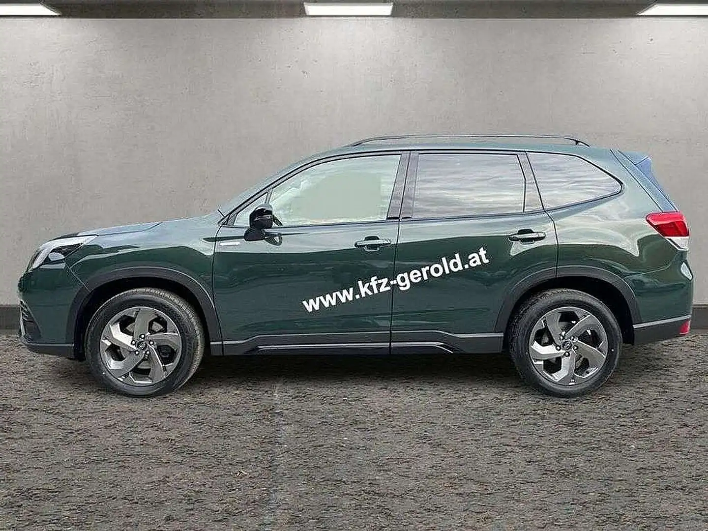 Subaru Forester 2,0i e-Boxer Black Edition AWD Aut. Grün - 2