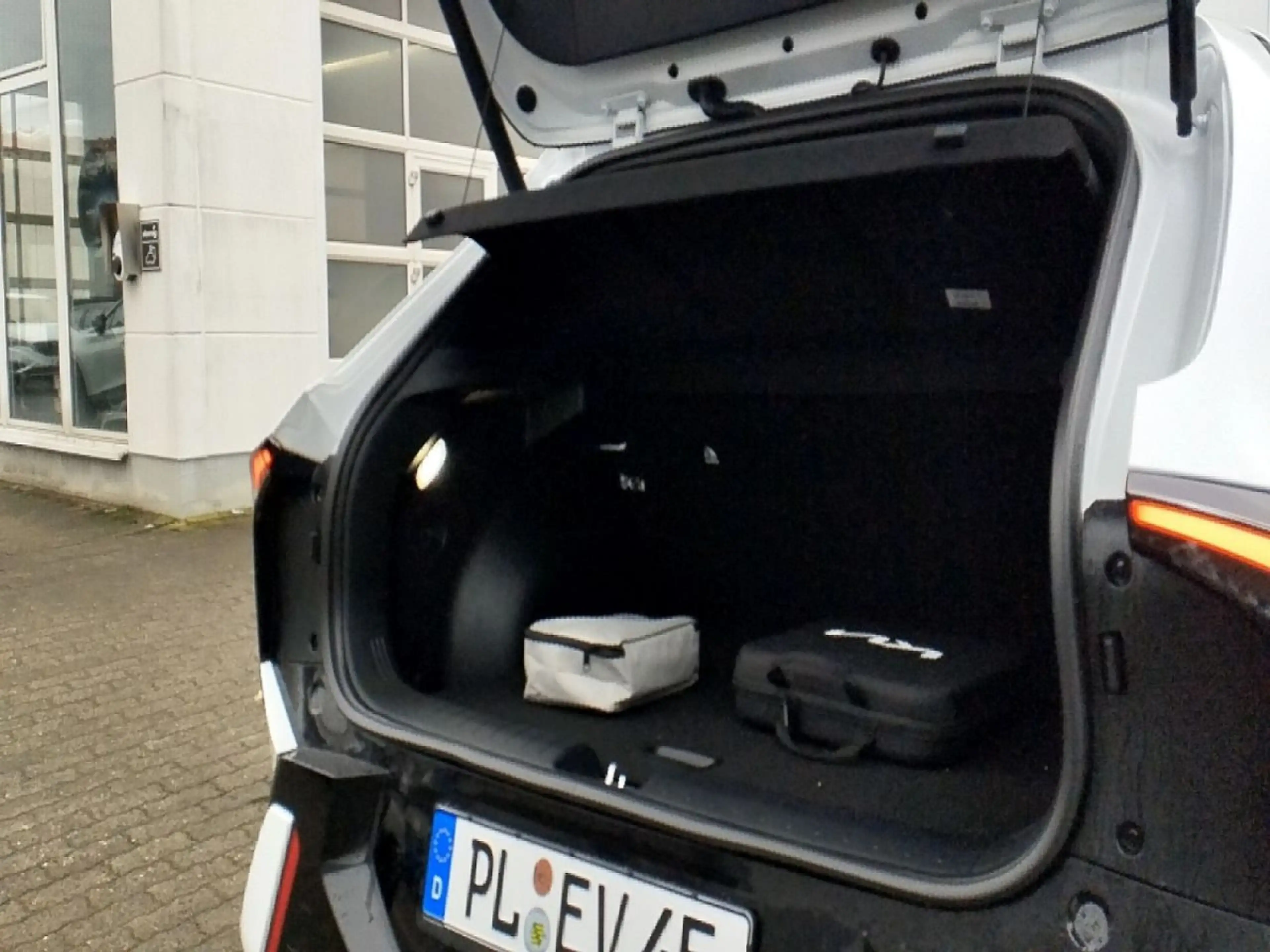Kia EV4 GT-Line FWD 81,4 kWh — photo 8