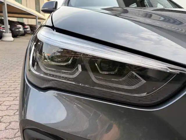 BMW X1 view 8