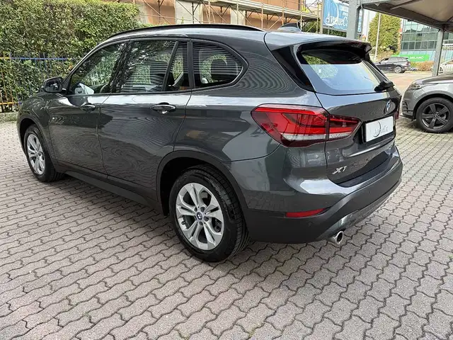 BMW X1 view 7