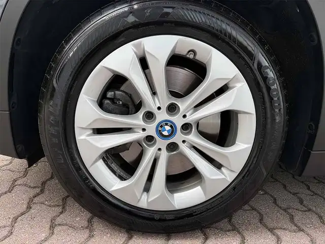 BMW X1 view 10