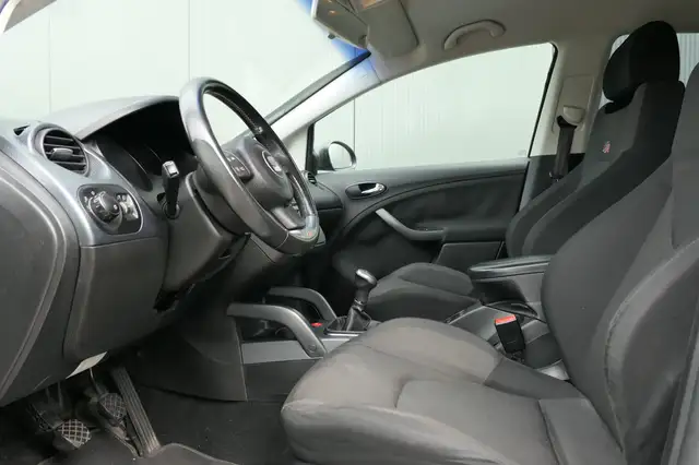 SEAT Altea view 3