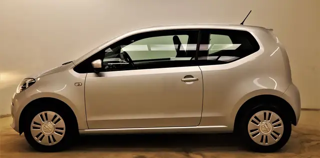 Volkswagen Up! view 8