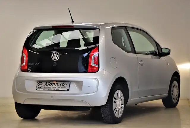 Volkswagen Up! view 4