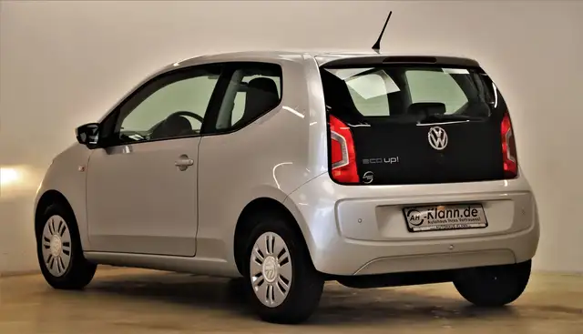 Volkswagen Up! view 6