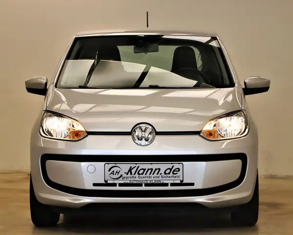 Volkswagen Up! view 2