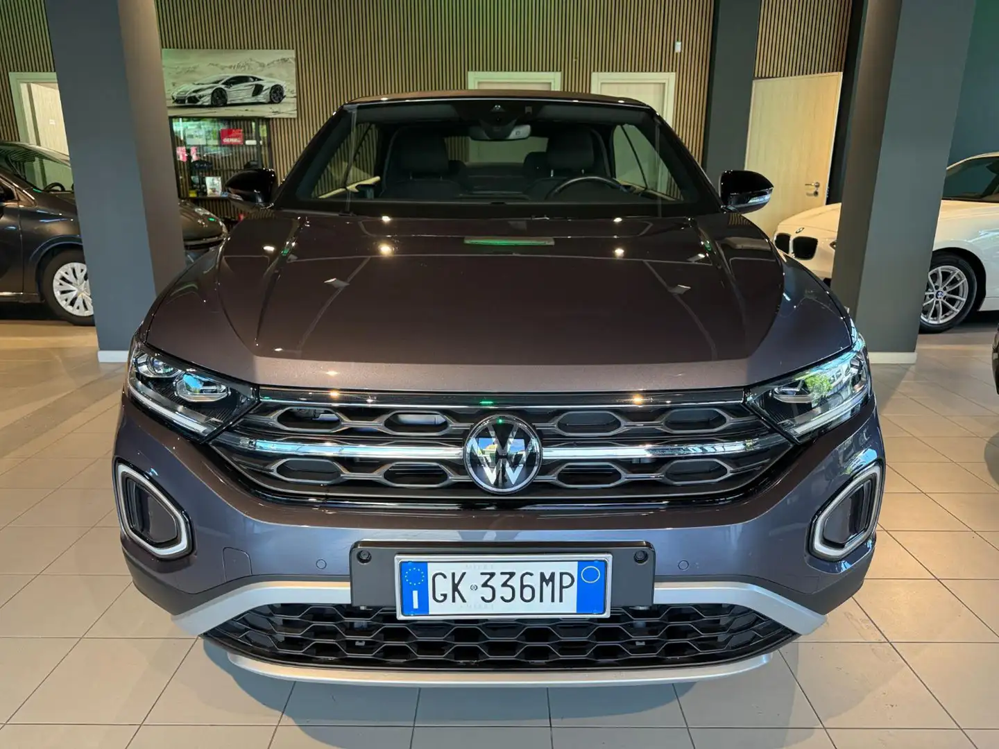 Volkswagen T-Roc Cabriolet 1.5 TSI ACT DSG Style Grijs - 2