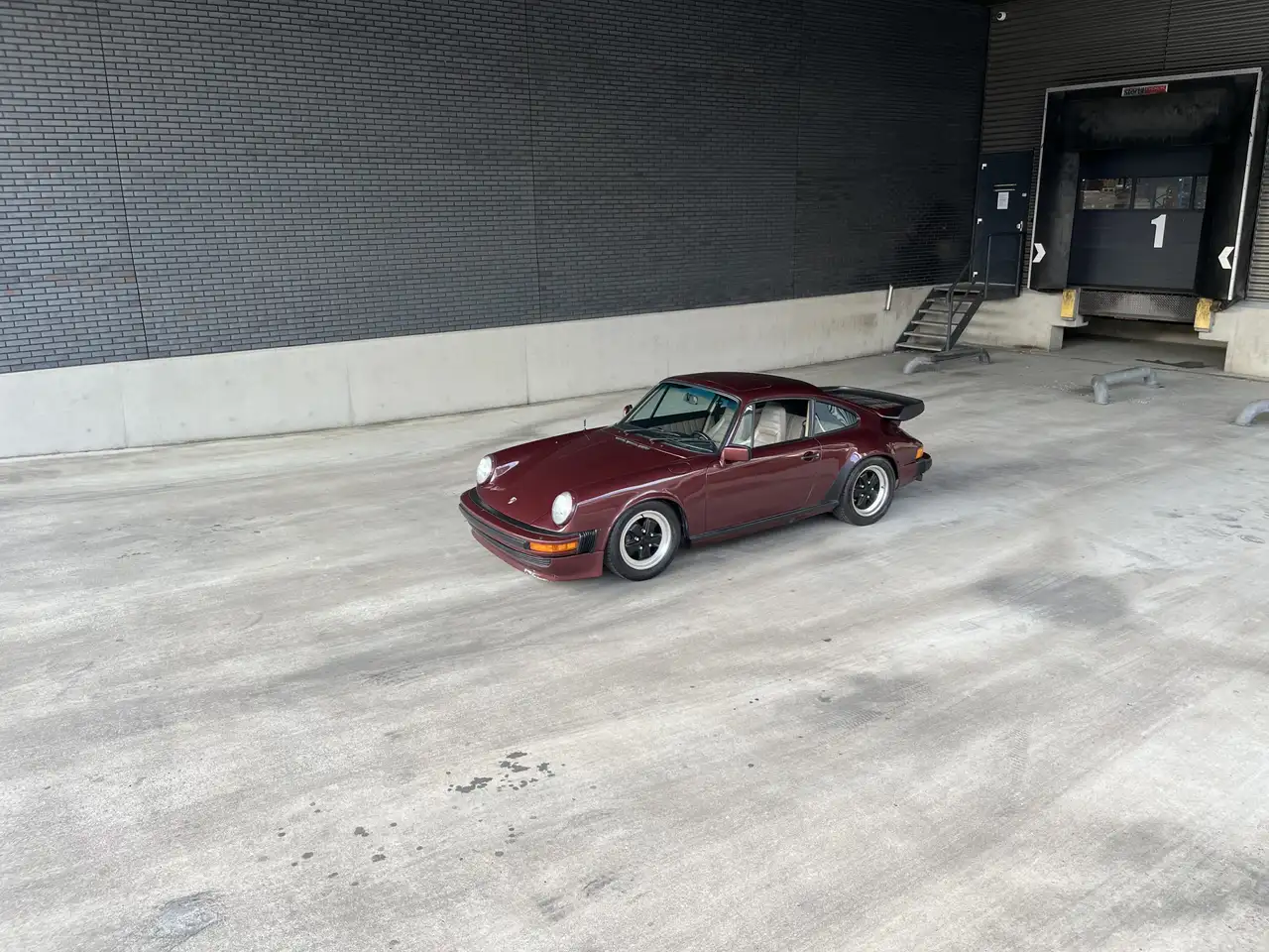 Porsche 911 3.2 Carrera coupe, foto 1