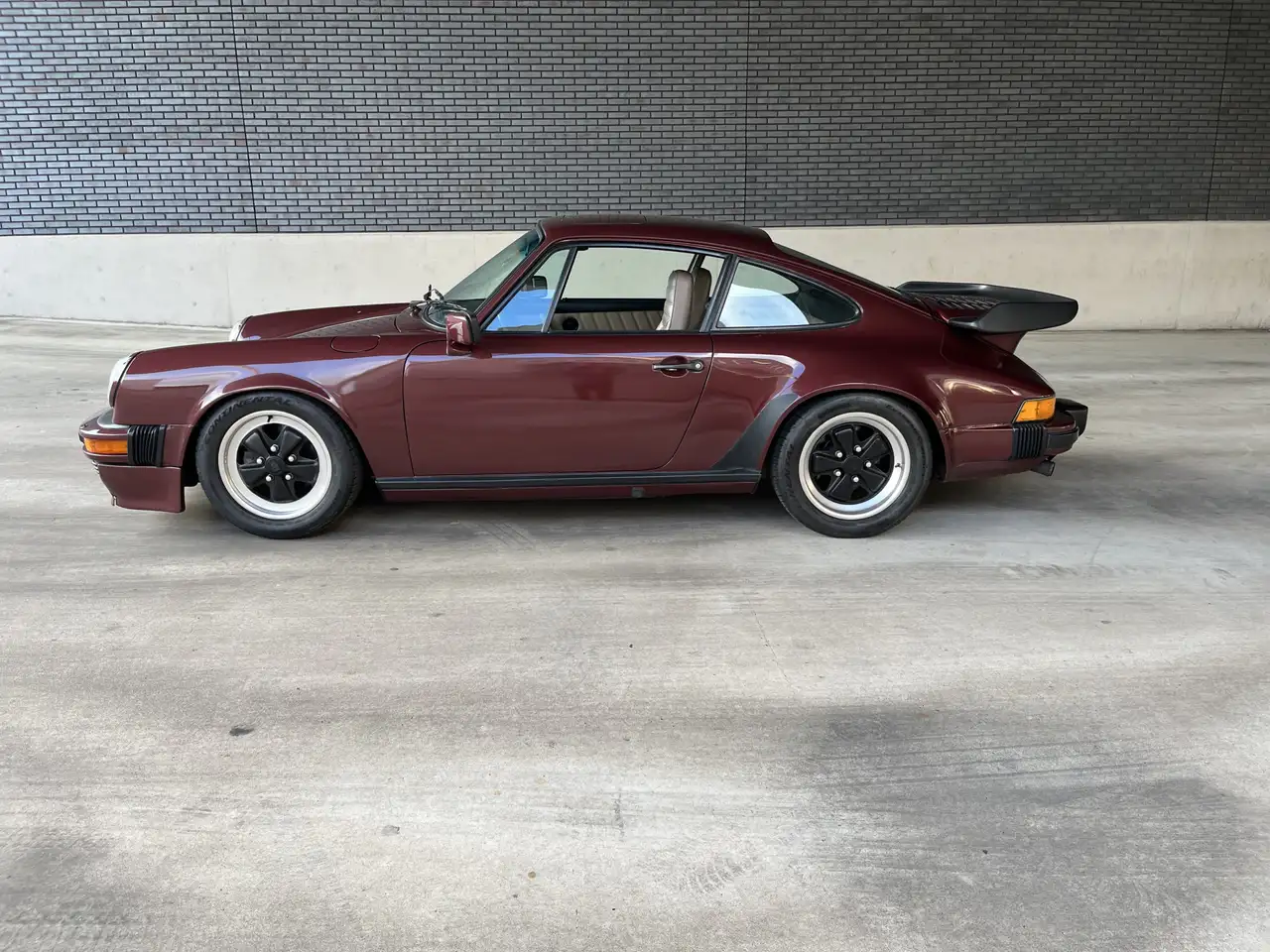 Porsche 911 3.2 Carrera coupe, foto 9