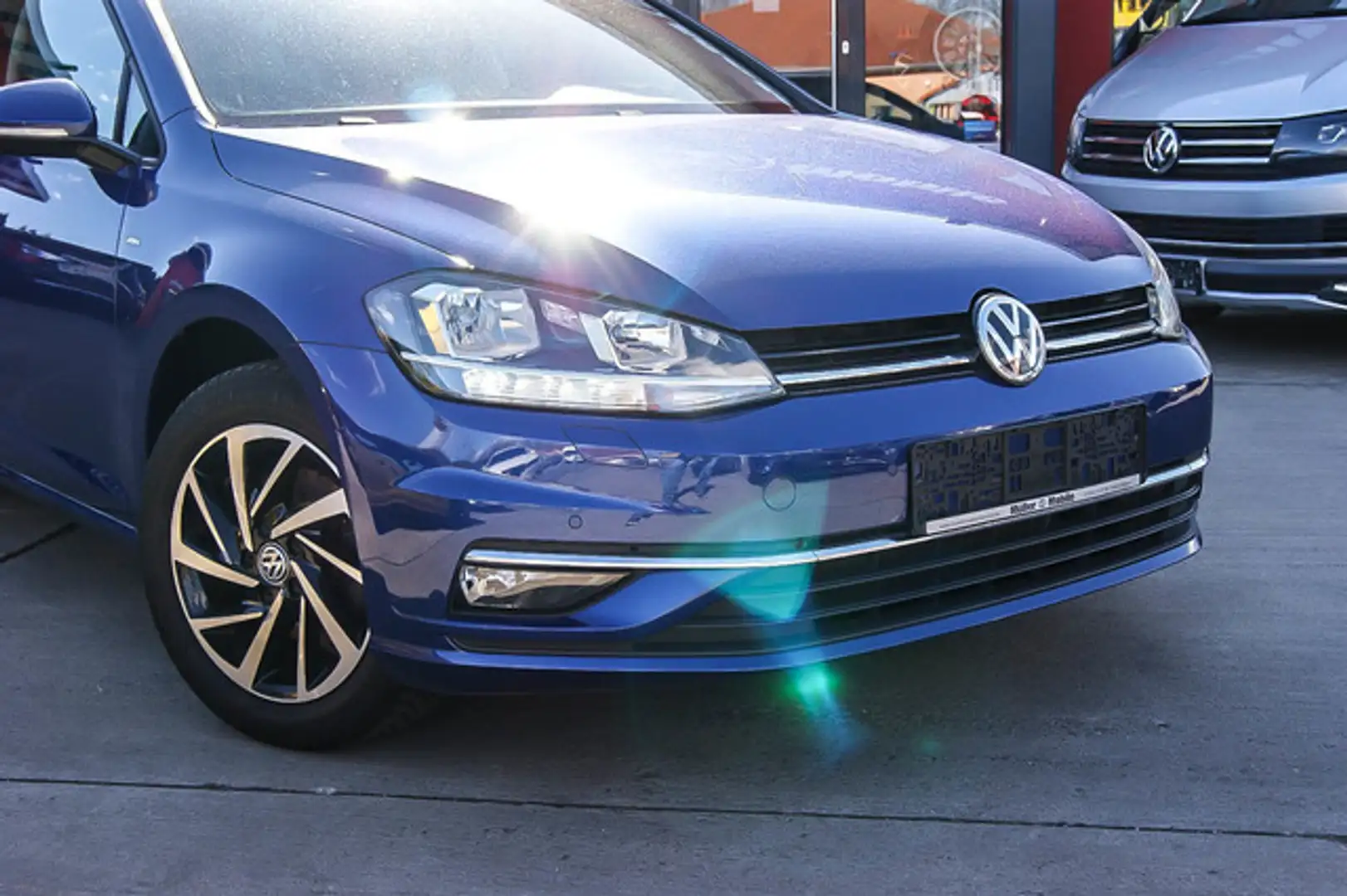 Volkswagen Golf Variant VII 1.0 TSI Join NAVI PDC SZHG AHK Blauw - 2