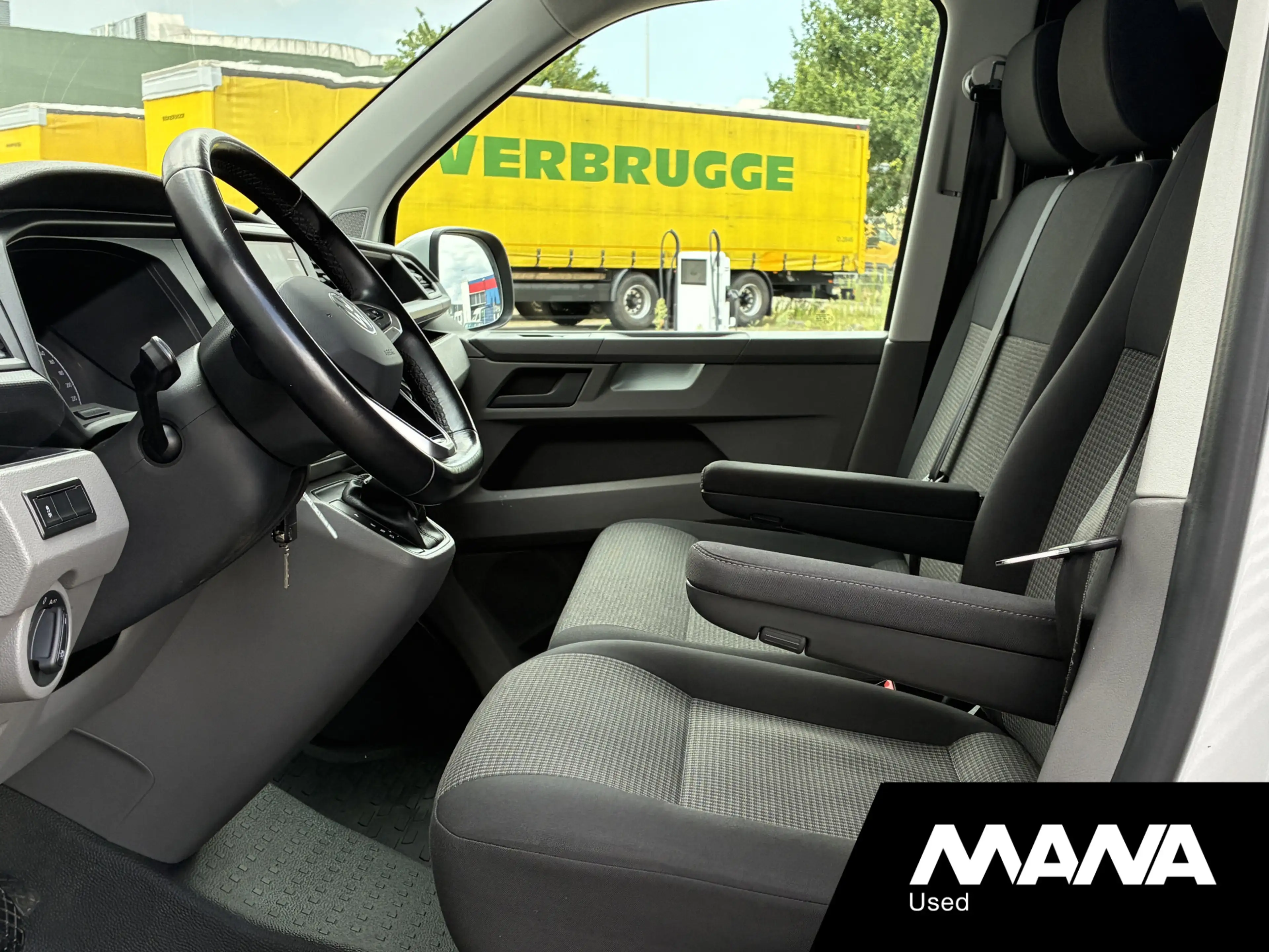 Volkswagen T6.1 Transporter 2.0 TDI L1H1 150pk Automaat LM velgen Cruise Senso — photo 14