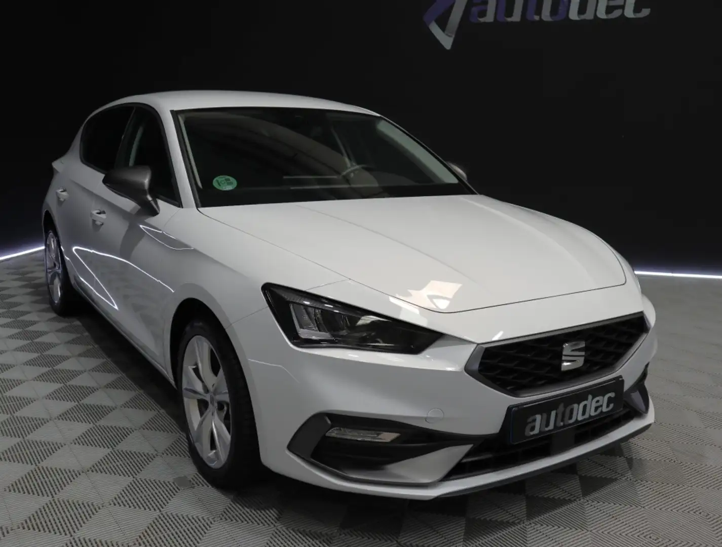 SEAT Leon 2.0TDI CR S&S FR XS DSG-7 150 Blanco - 2