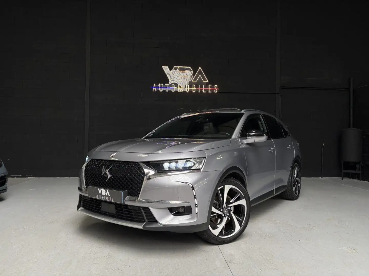 DS Automobiles DS 7 Crossback E-TENSE 4x4 Grand Chic Gris - 2