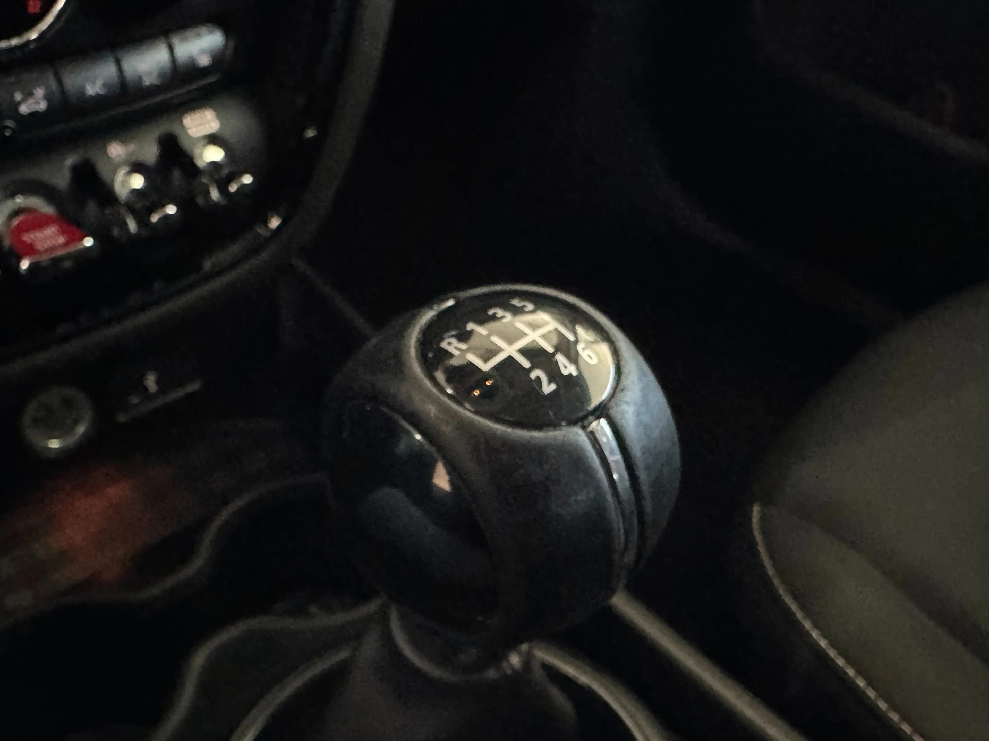 MINI Cooper Clubman COOPER Clubman | SHZ | PDC | SCHECKH | LED — photo 21