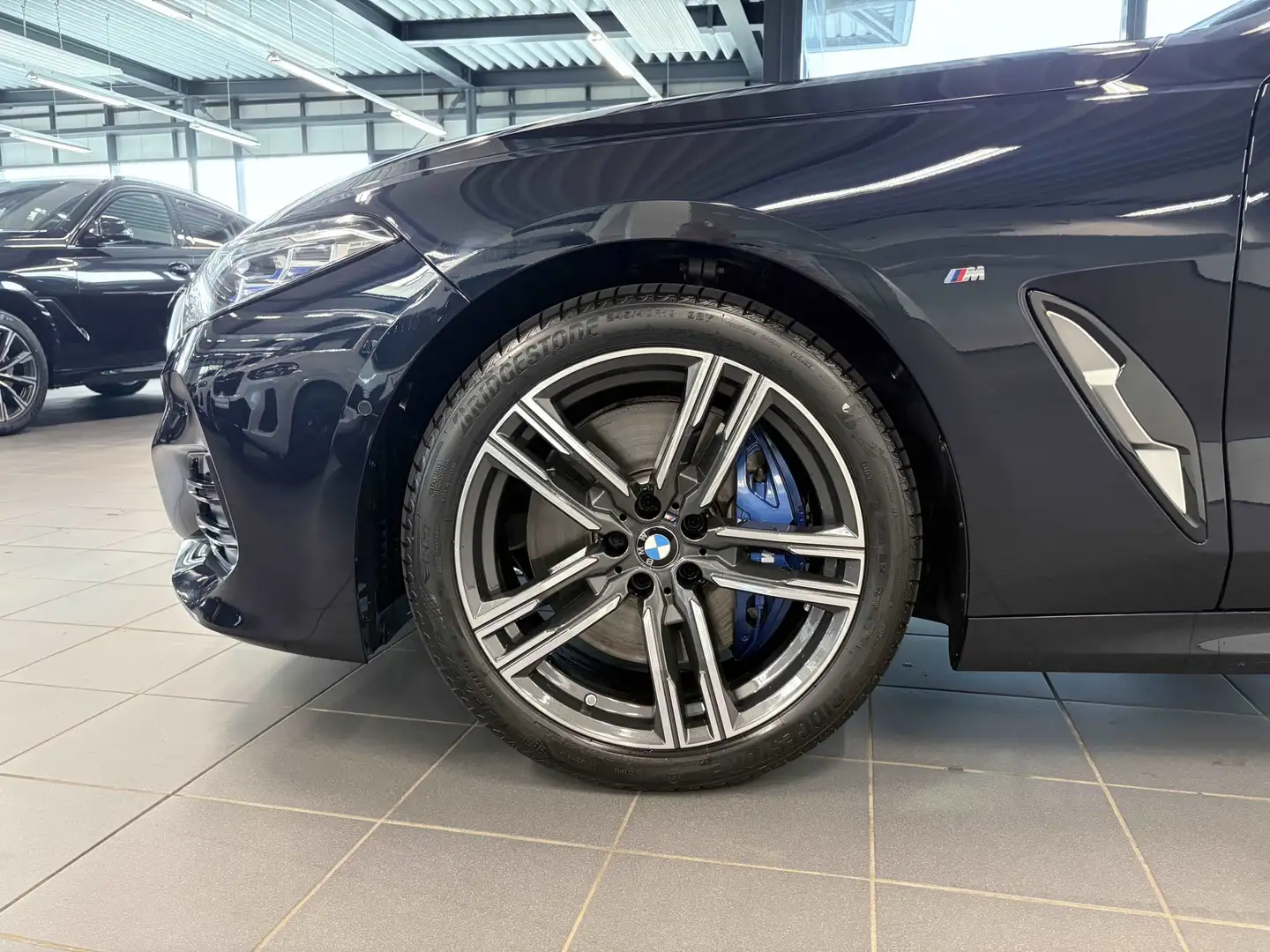 BMW 840 d xDrive Gran Coupé M Sport HUD PANO ACC 360°KAM R Zwart - 2