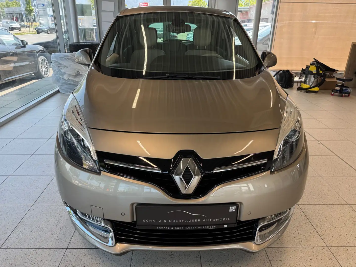 Renault Scenic 1.5 dCi 110 FAP Privilège - 2