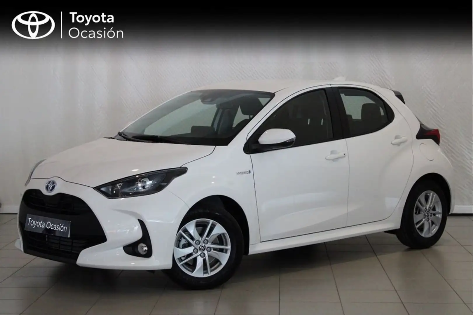 Toyota Yaris 1.5 120h Active Tech Wit - 1