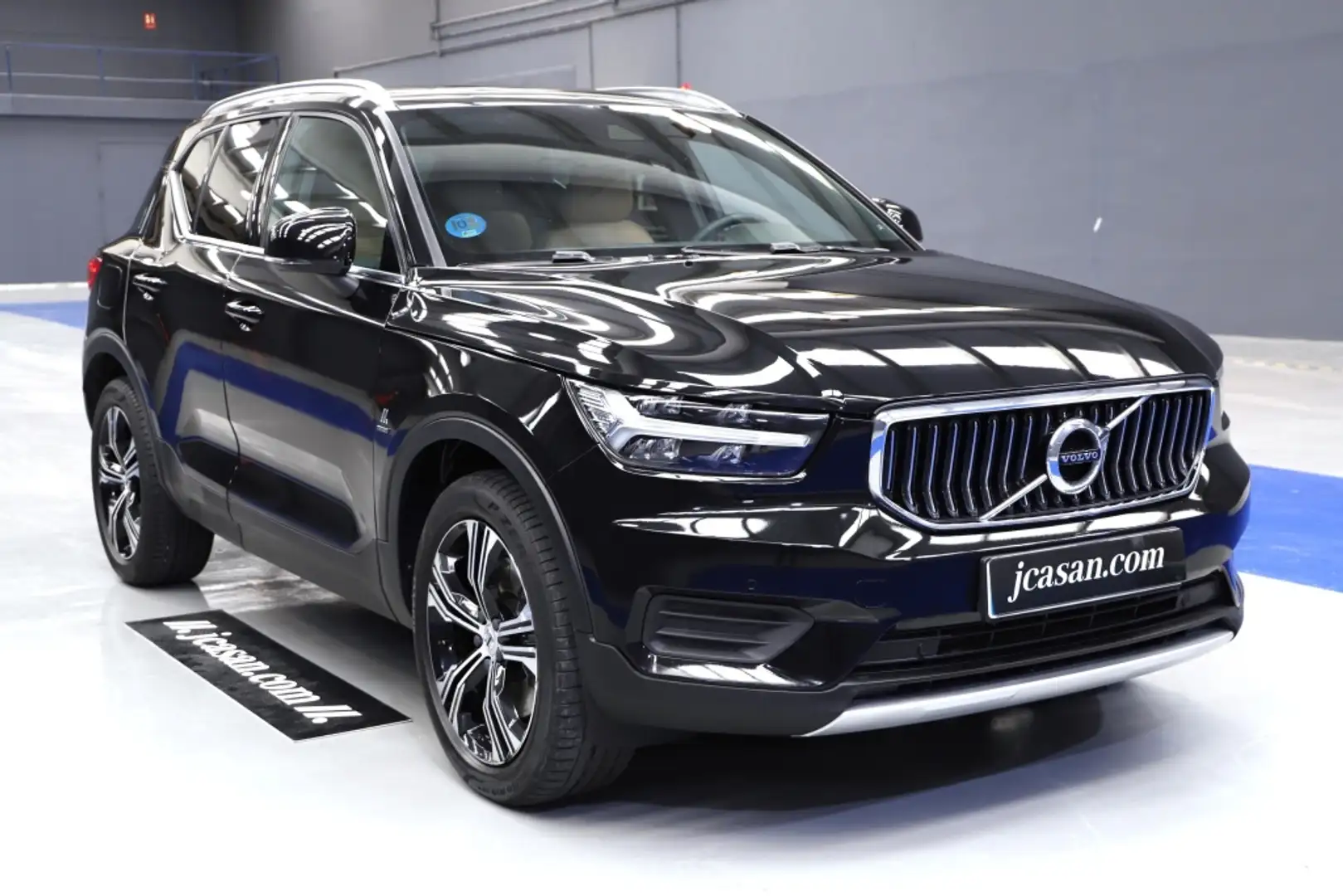 Volvo XC40 T5 Recharge Inscription Aut. Negro - 2