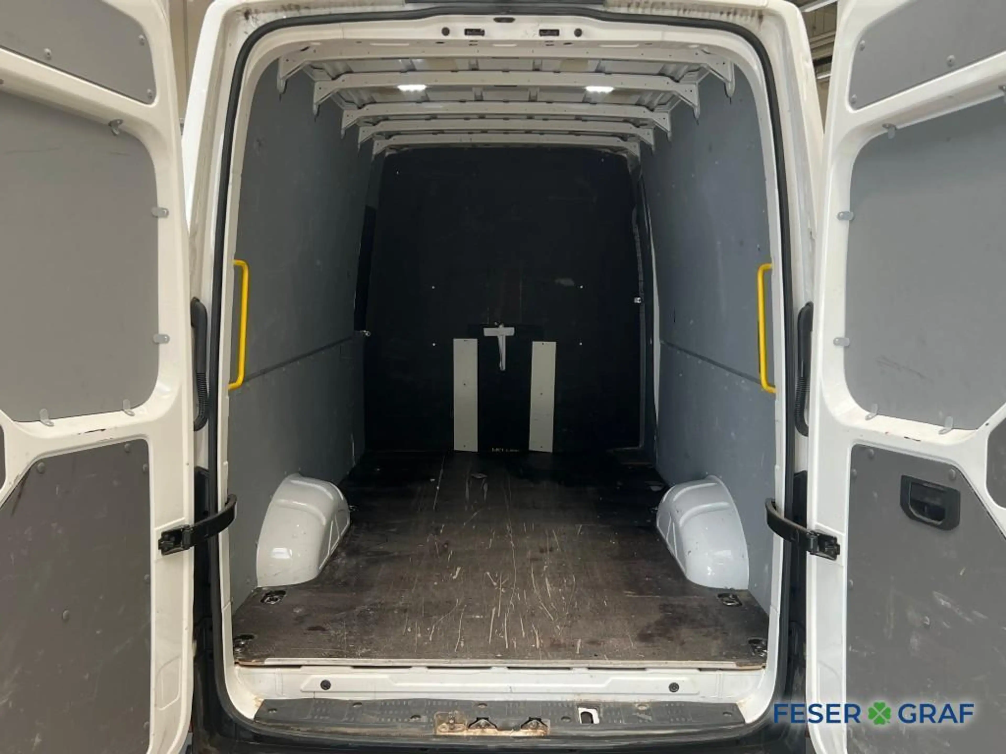 Volkswagen Crafter Rear View/Sitzhzg./AHK/Navi/Klima — photo 9