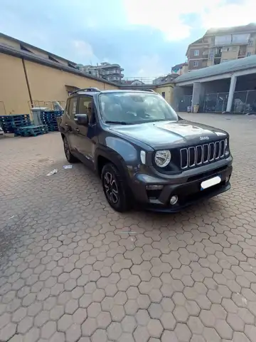 Jeep Renegade view 2