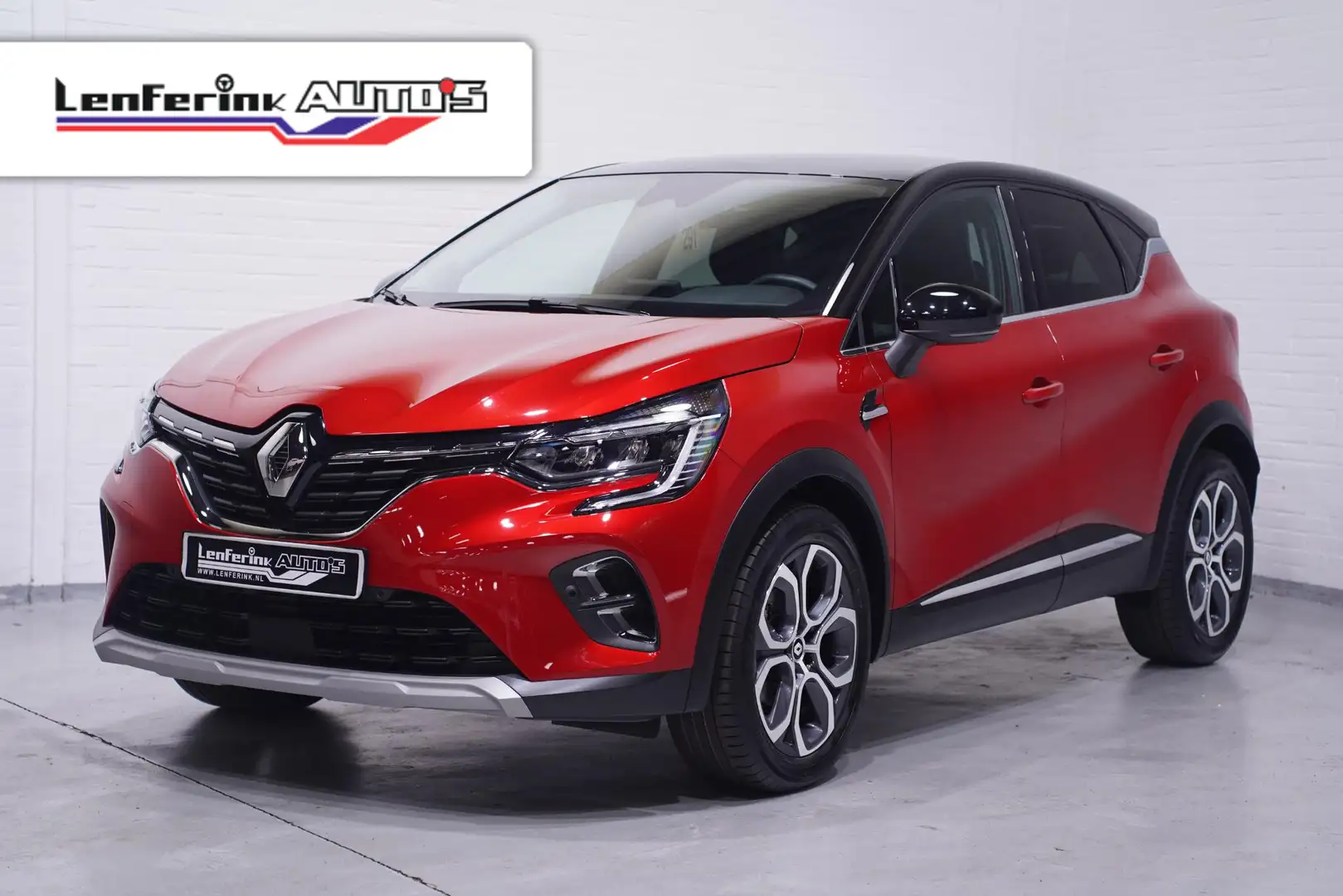 Renault Captur 1.3 mild hybrid 160 iconic camera apple navigatie Rood - 1