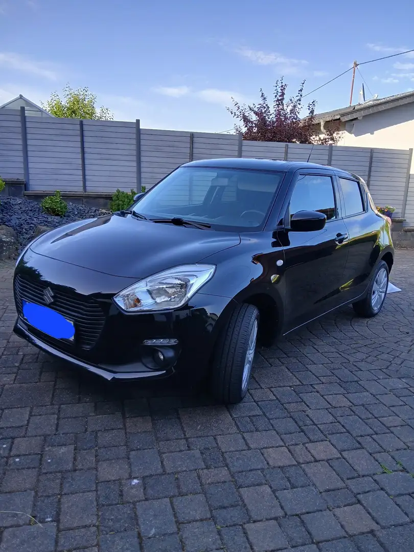 Suzuki Swift 1.2 Dualjet Comfort 4x4 Schwarz - 1