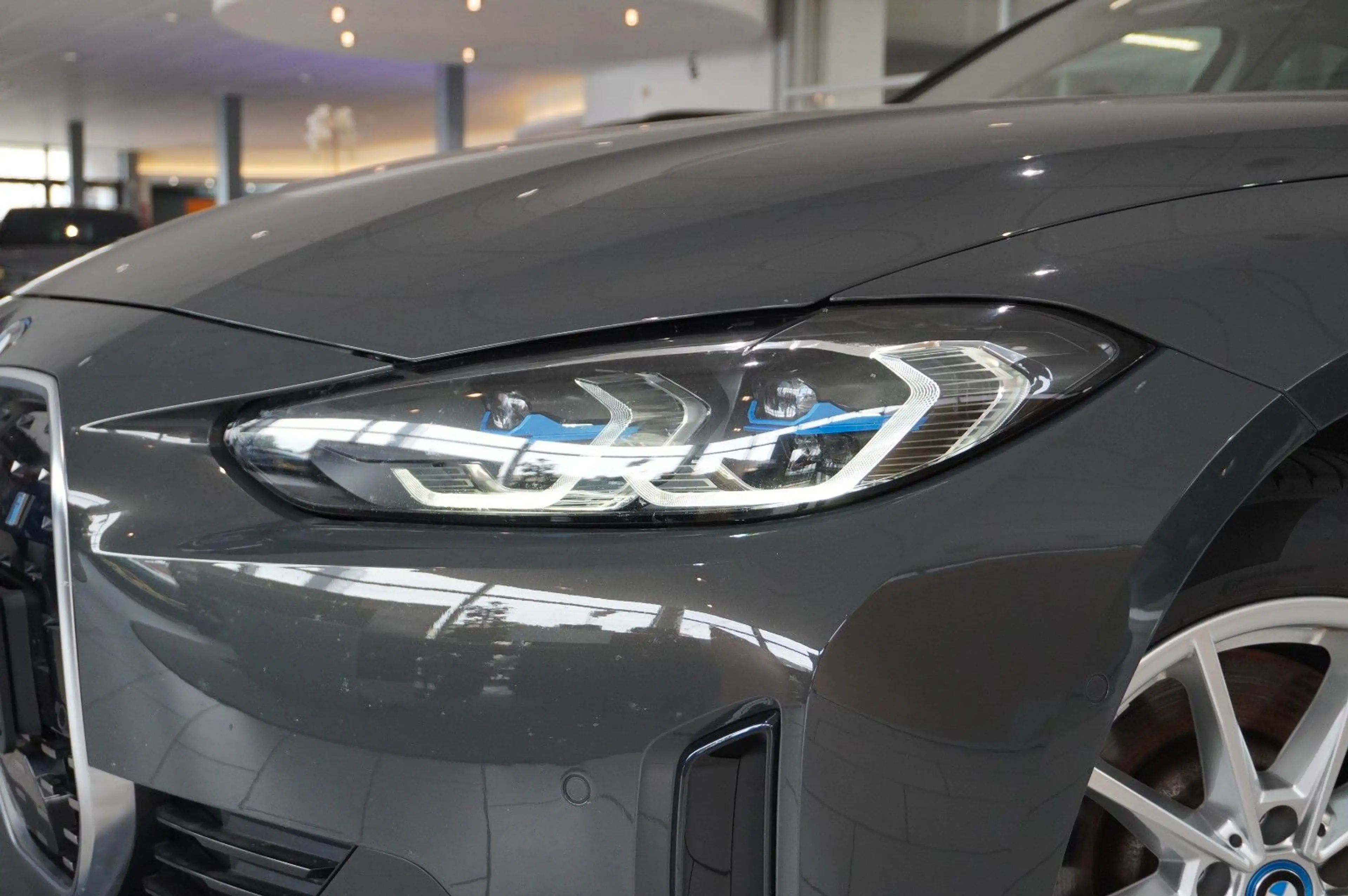 BMW i4 Gran Coupe 40 eDrive NAVI/LASER/H&K/360°/AHK — photo 5