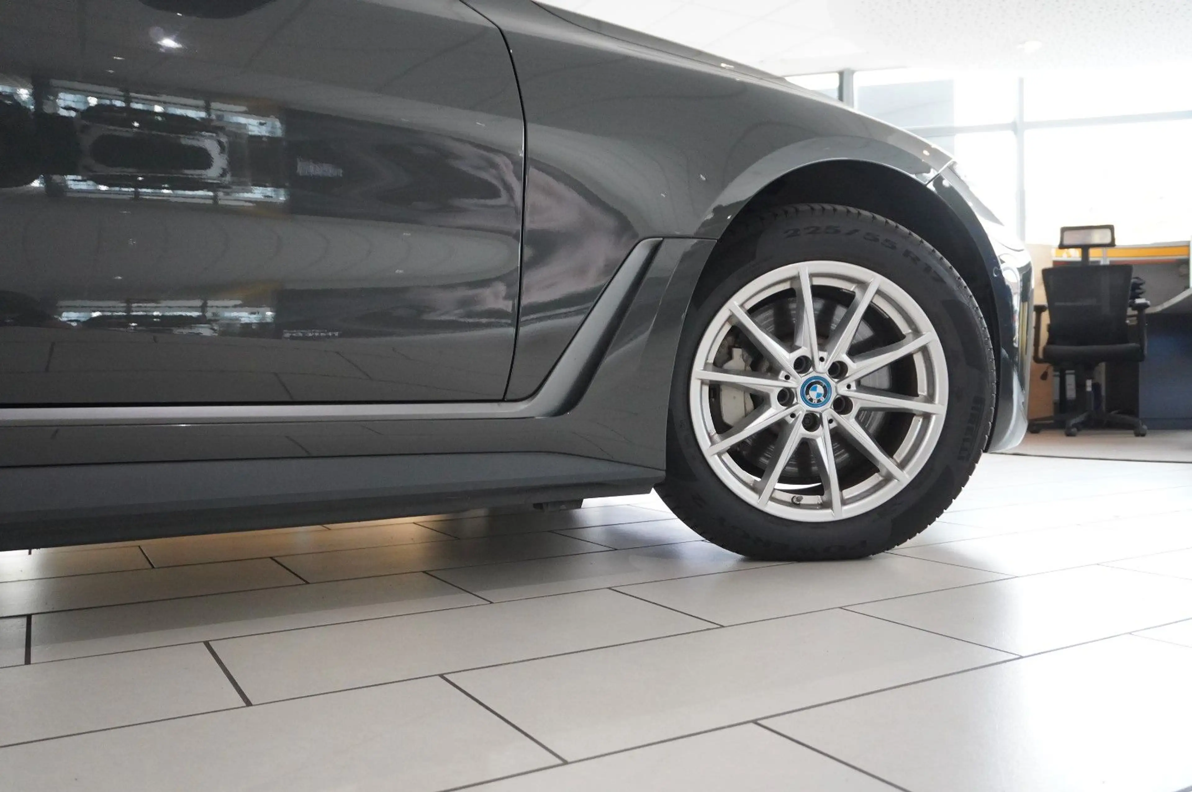 BMW i4 Gran Coupe 40 eDrive NAVI/LASER/H&K/360°/AHK — photo 8
