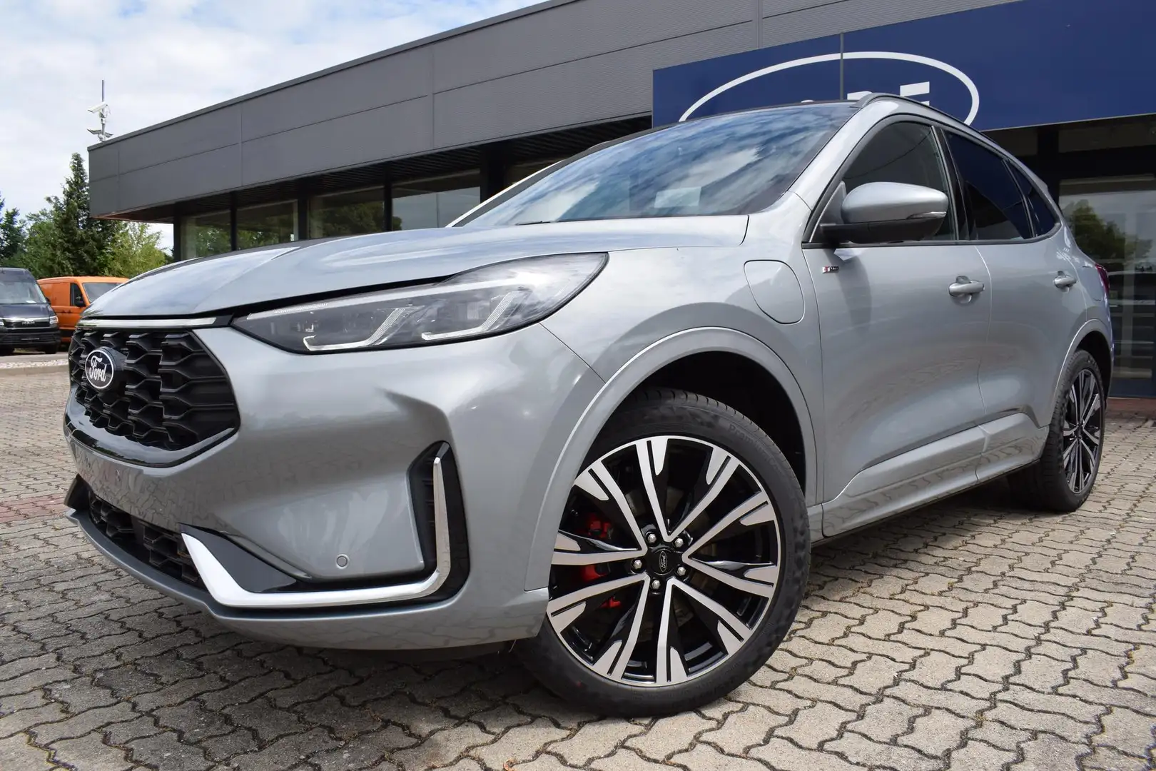 Ford Kuga PHEV Plug-In ST-Line X Vollausstattung Silber - 1