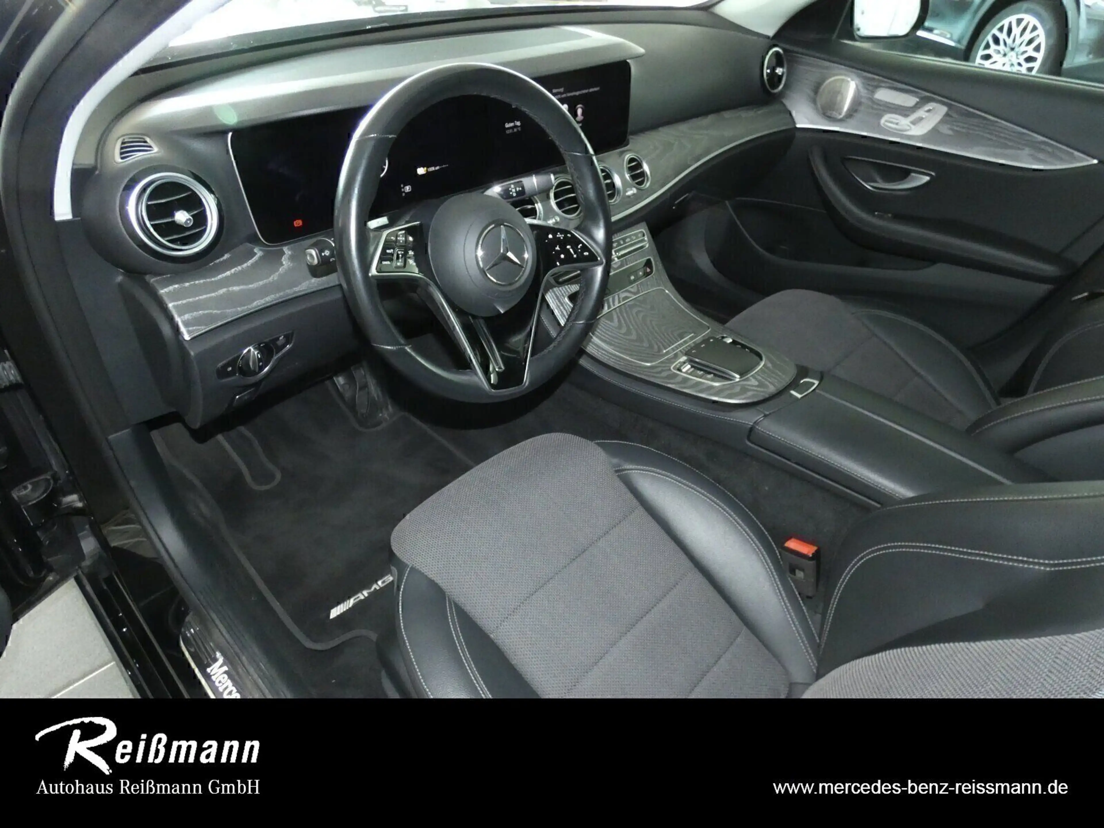Mercedes-Benz E 300 de T-Modell AMG Memory, AHK, 360, Sound, — photo 11