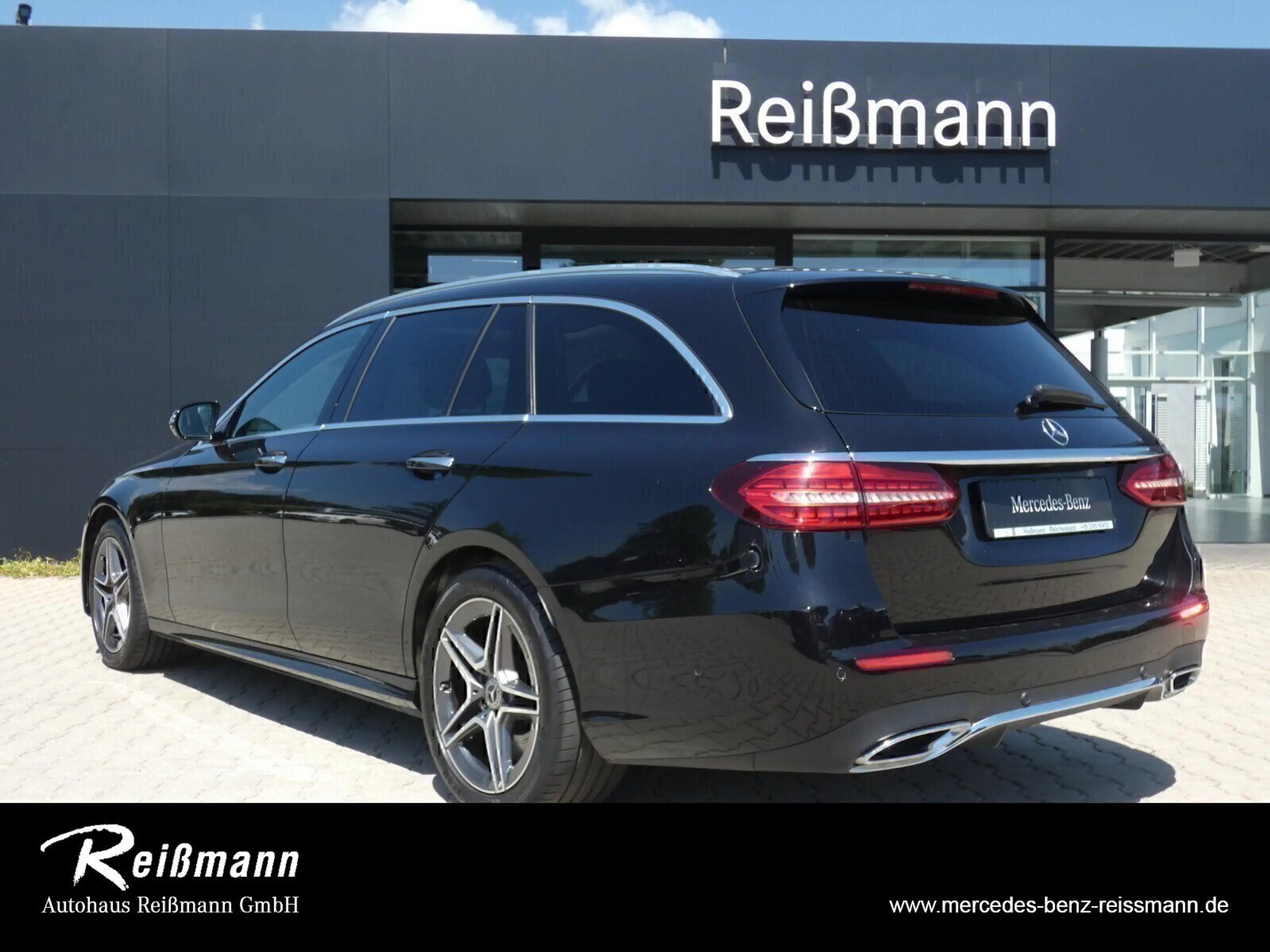 Mercedes-Benz E 300 de T-Modell AMG Memory, AHK, 360, Sound, — photo 4