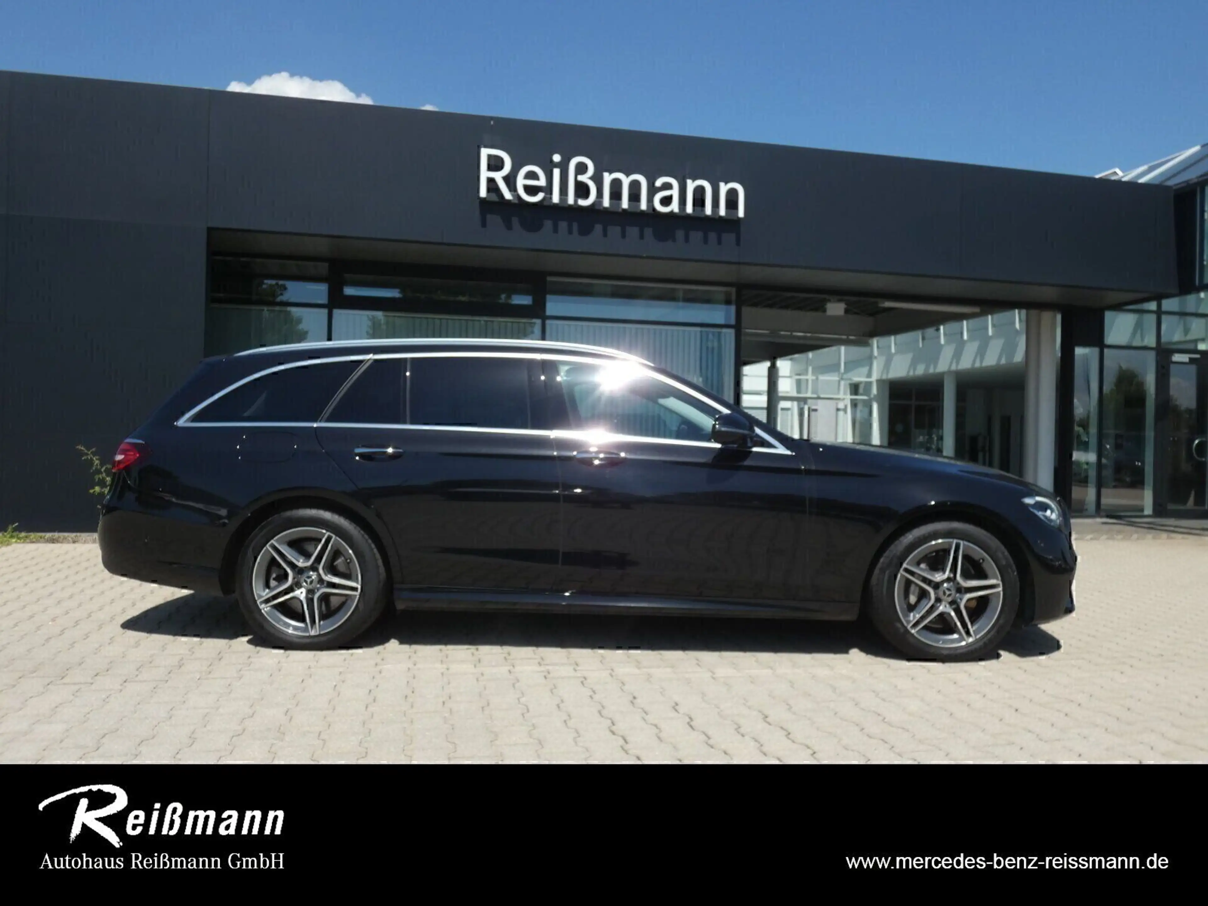 Mercedes-Benz E 300 de T-Modell AMG Memory, AHK, 360, Sound, — photo 7