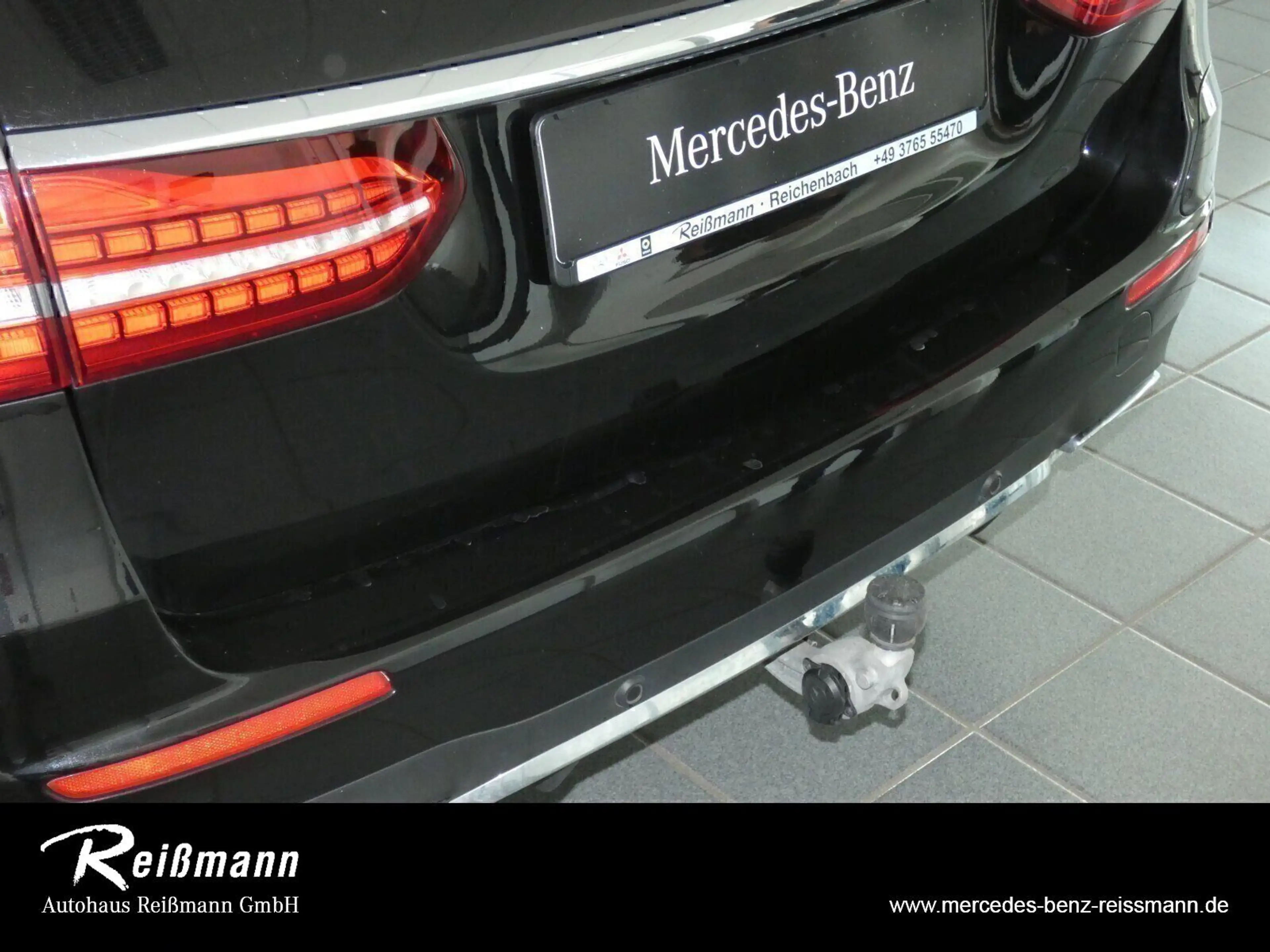 Mercedes-Benz E 300 de T-Modell AMG Memory, AHK, 360, Sound, — photo 10
