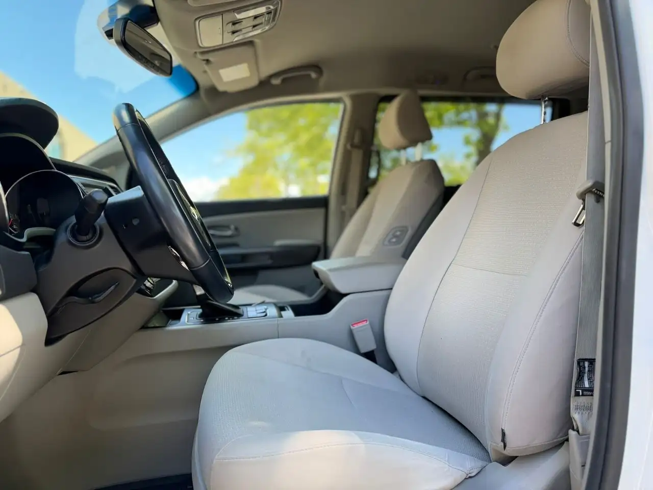 Kia Sedona photo Kia Sedona