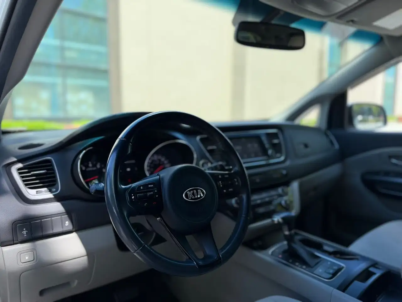 Kia Sedona photo Kia Sedona