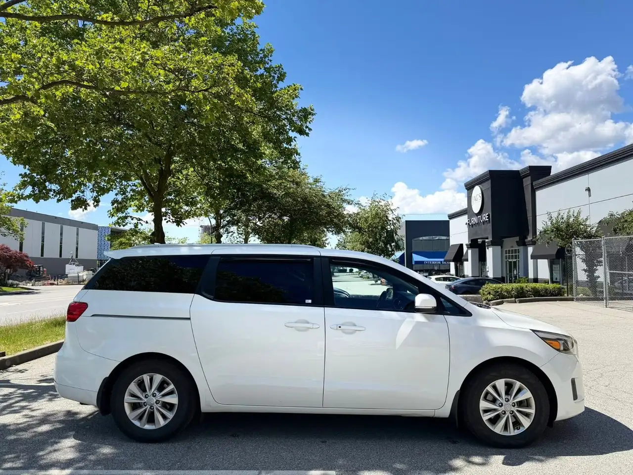 Kia Sedona photo Kia Sedona