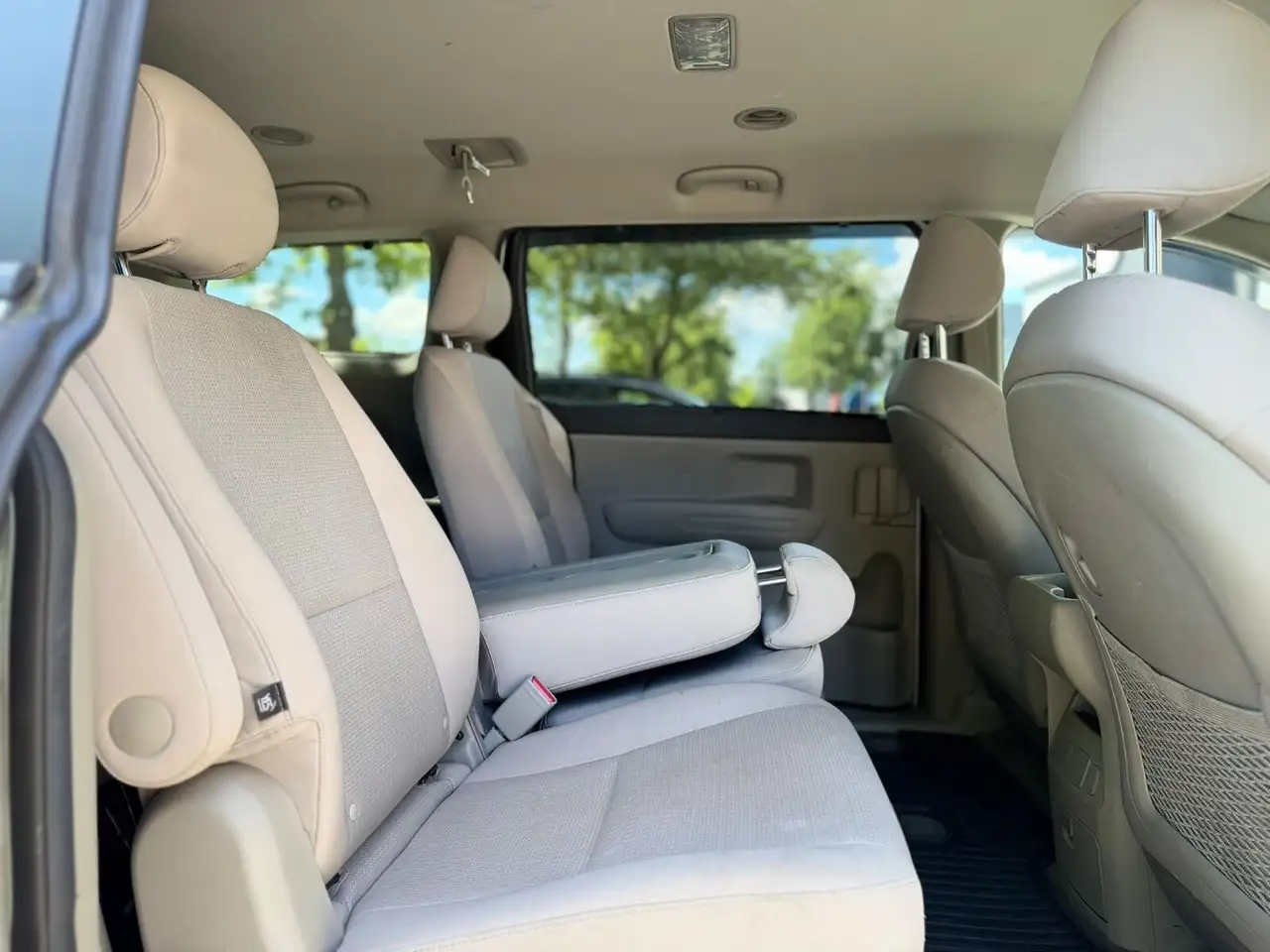 Kia Sedona photo Kia Sedona