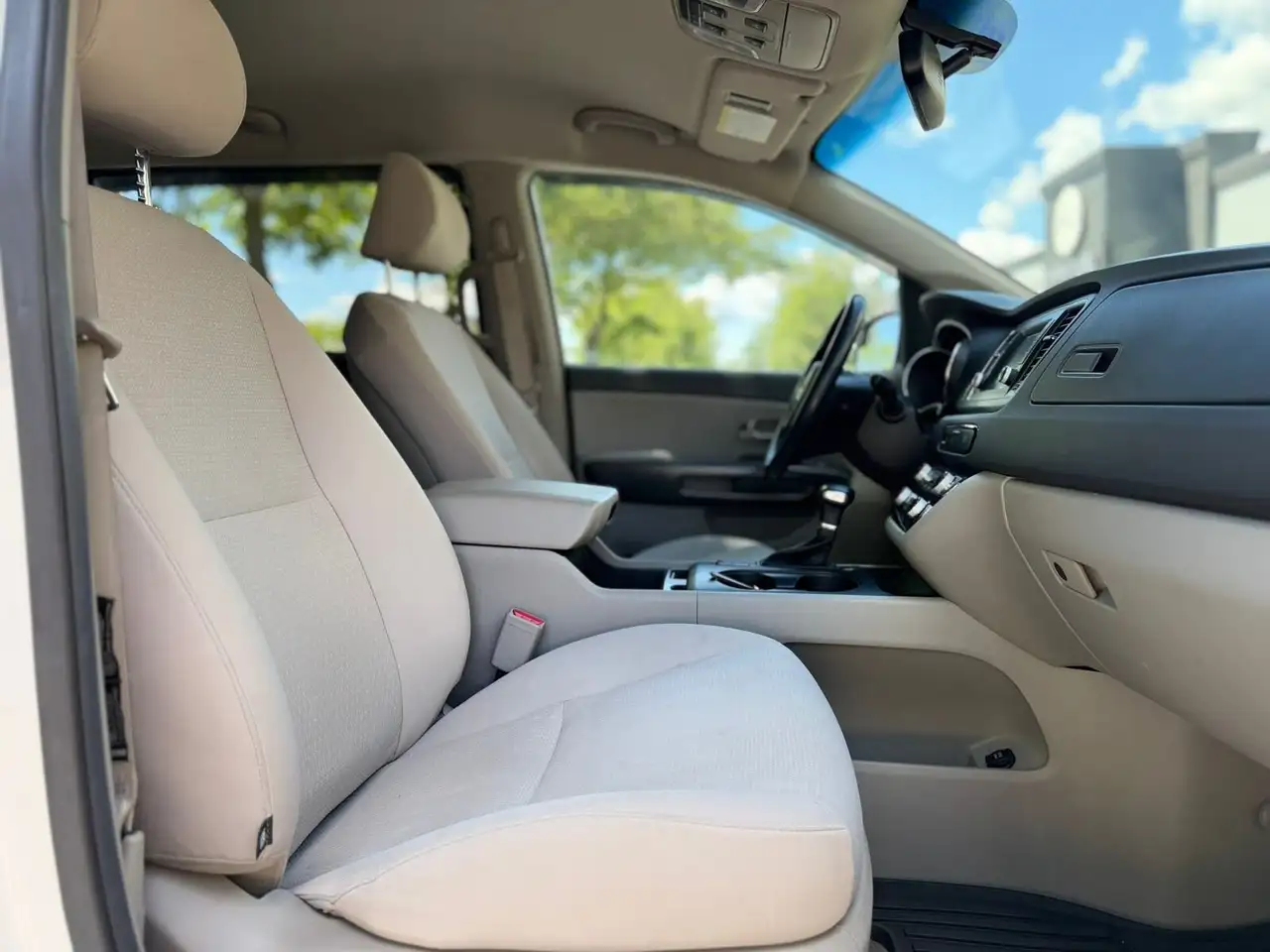 Kia Sedona photo Kia Sedona