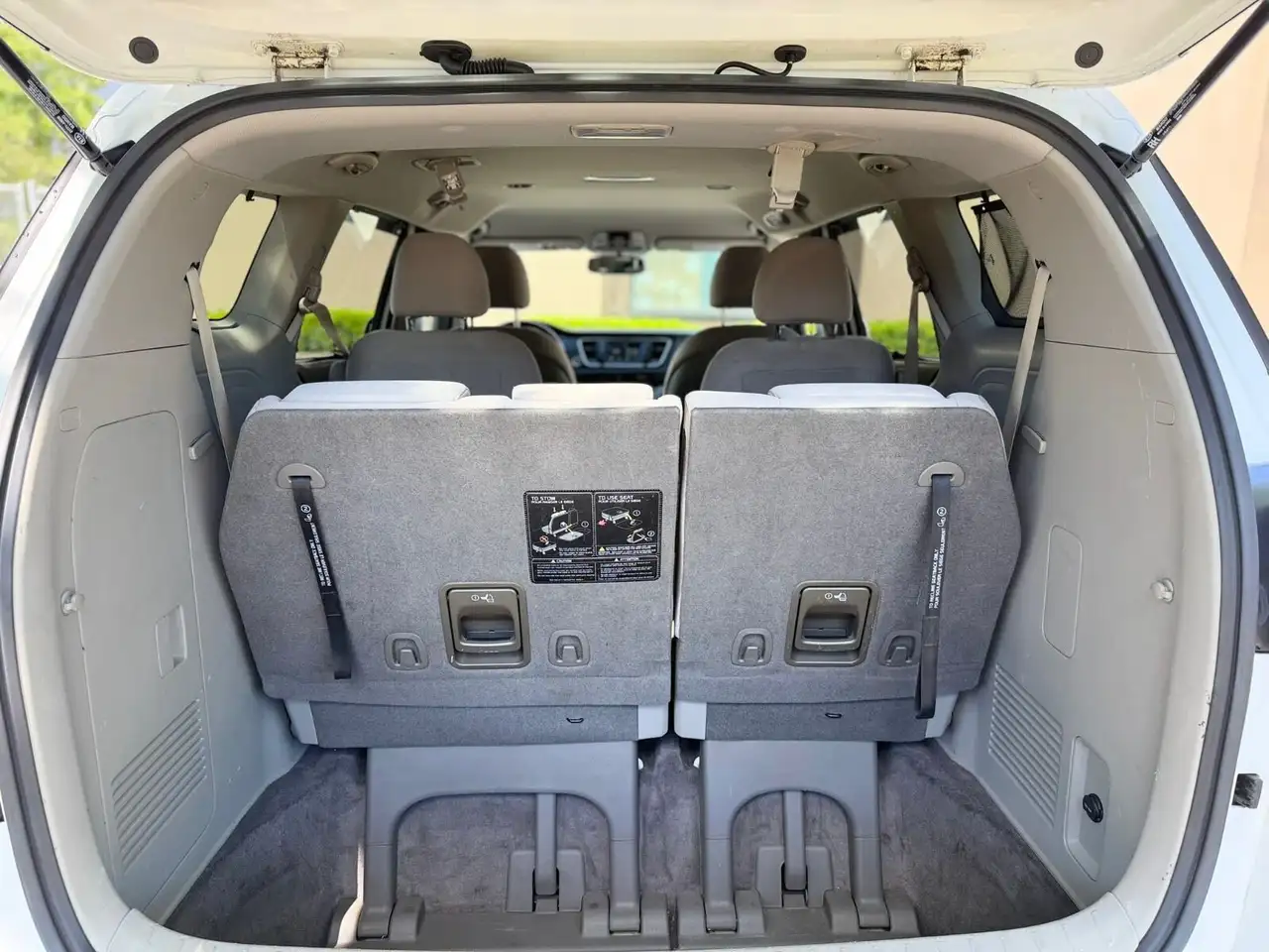 Kia Sedona photo Kia Sedona