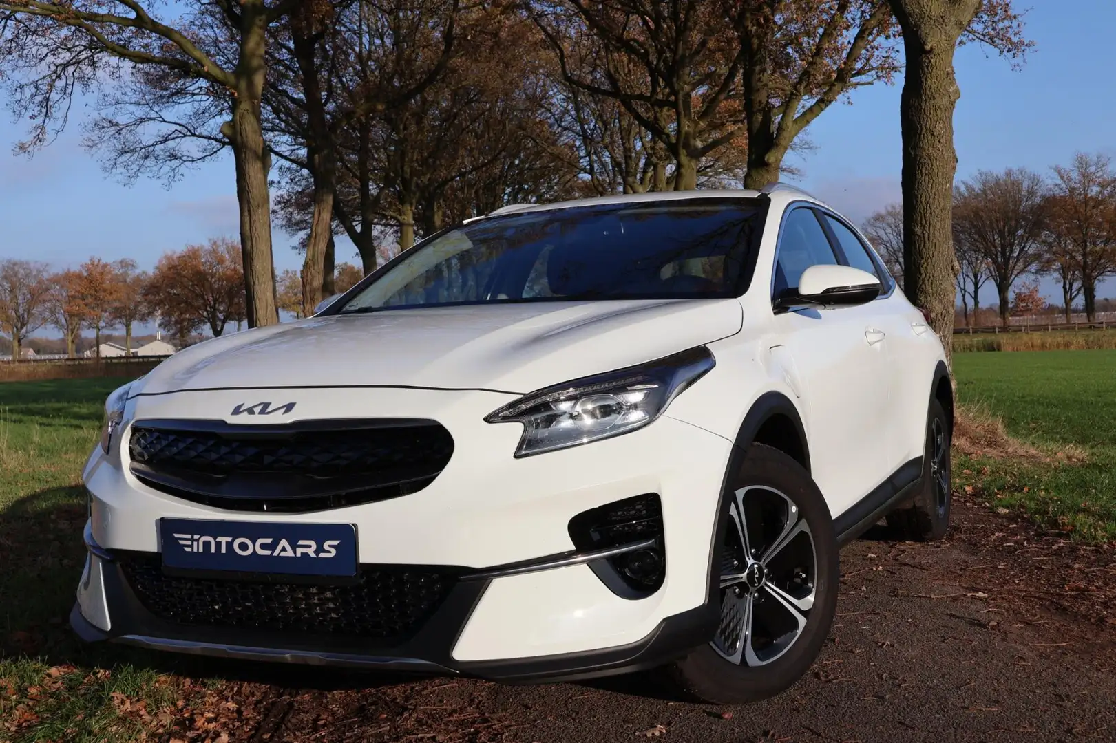 Kia XCeed 1.6 GDi PHEV DynamicLine | Trekhaak | Full LED | g Wit - 1