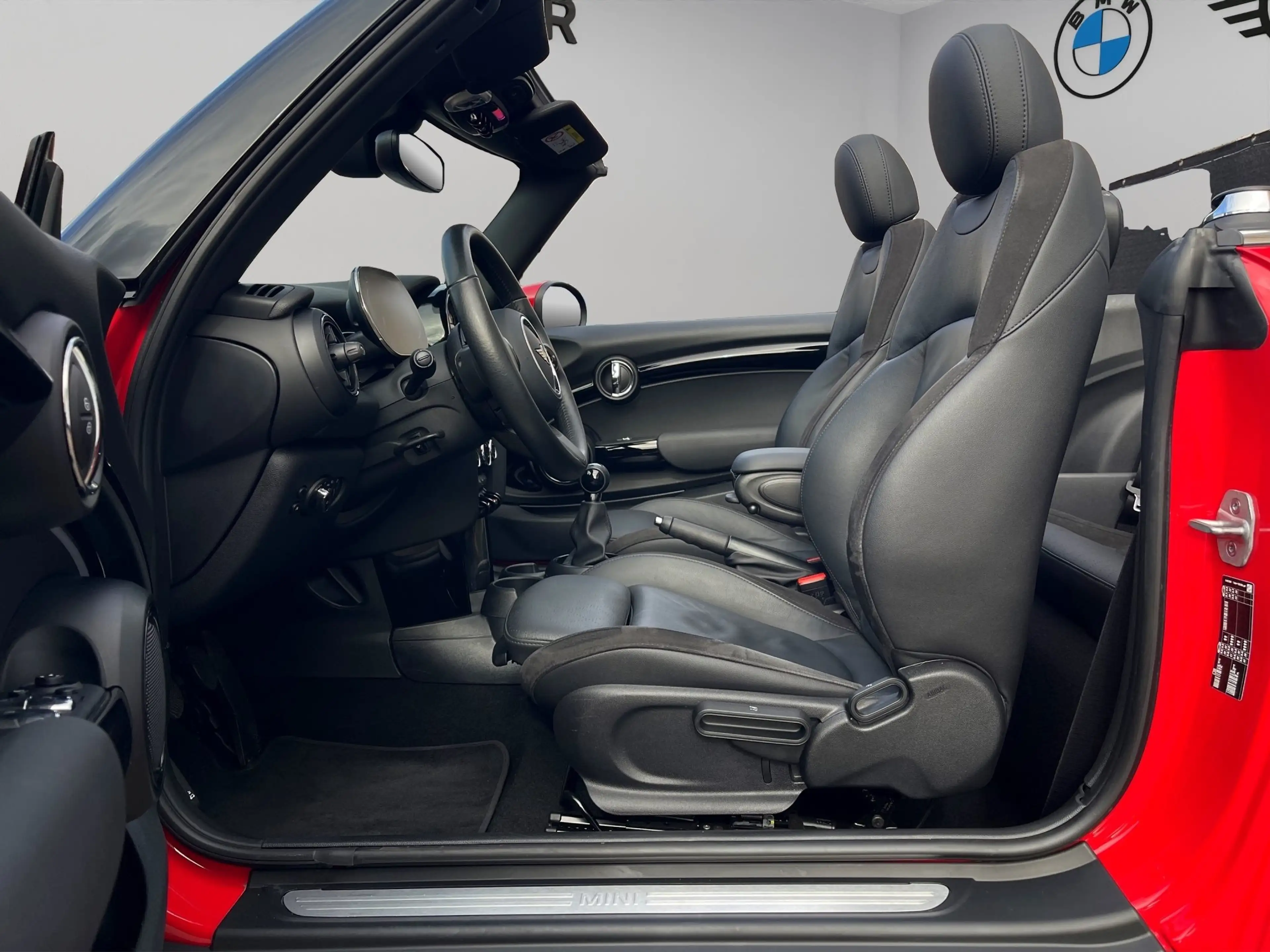 MINI Cooper Cabrio Cooper Cabrio — photo 9