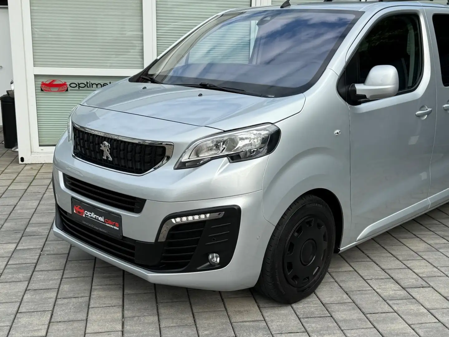 Peugeot Traveller Business L2/AHK/KAMERA/STANDHZNG/NAVI Grau - 2