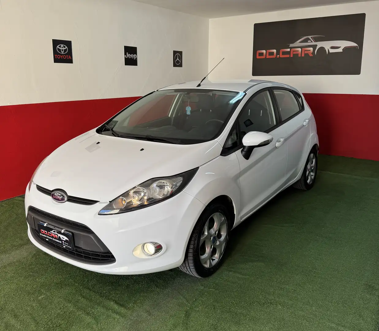 Ford Fiesta 5p 1.4 16v Ikon Business Gpl - 2