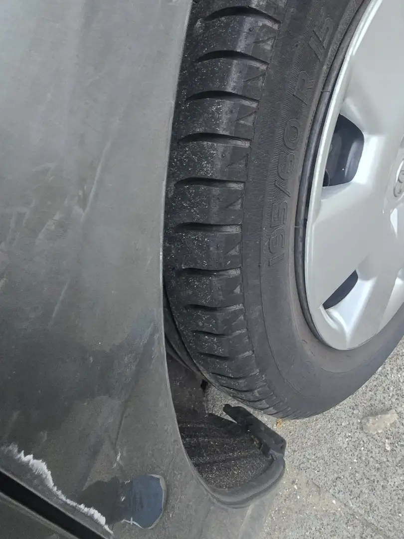 Toyota Corolla 1.6 VVT-i L.Terra Grijs - 2