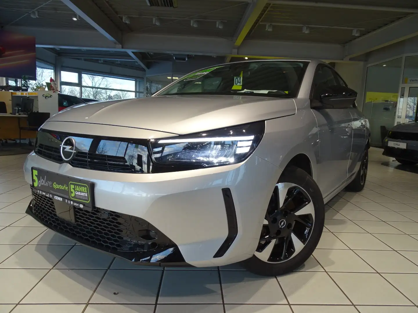 Opel Corsa-e EDITION LED+SHZ+Fernlichtass.+KlimaA+LM Grau - 2