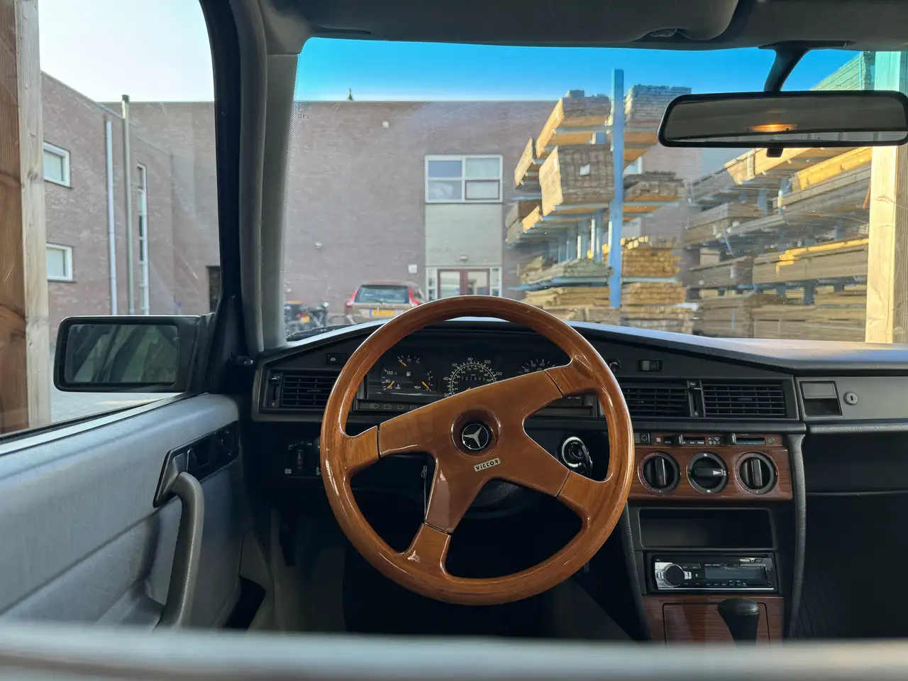 Mercedes-Benz 190 2.6 Uniek exemplaar | Bornit | Zeer luxe uitvoerin, foto 7