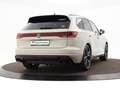 Volkswagen Touareg R Edition 3.0 eHybrid 462 pk 8 versn. · Comfort pa Beige - thumbnail 2