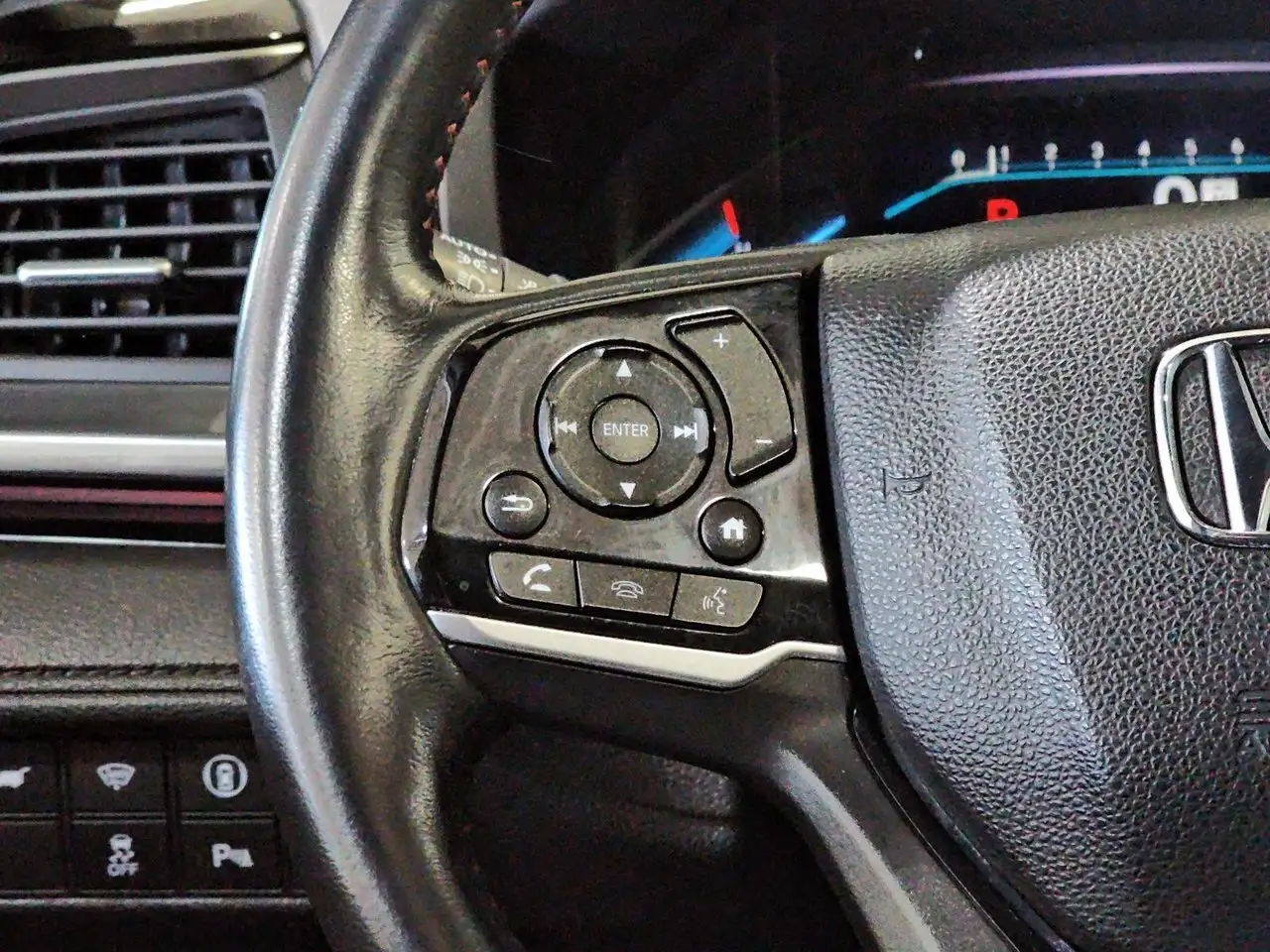 Honda Odyssey снимка Honda Odyssey